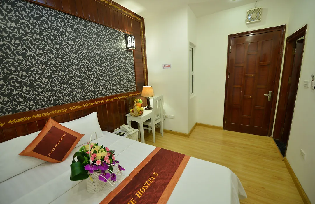 Golden Time Hostel 3-1